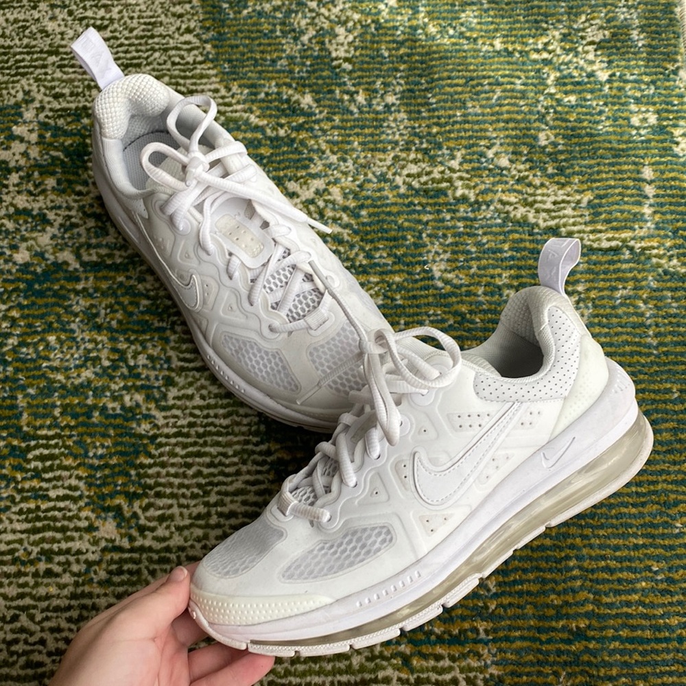 white nike air max genome